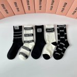 Special Packaging Miumiu New Classic Mid-Length Socks! Five pairs per box, same