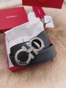 Comes with full gift box and packaging. Authentic Ferragamo product, 3.5cm size.