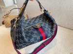 Gucci's new Hobo underarm bag The Hobo is the one that's bringing the aura to to