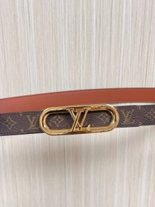 New seasonal style, 2.5mm wide double-pointed original 1:1 replica. One side is