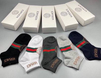 Special Versace new men's socks, one box of five pairs of pure cotton material,