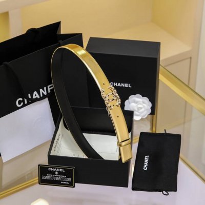 Chanel 24S Cc Pearl Water Diamond White And Black Letter Logo Buckle Brass Metal