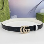 Gucci 3.0cm Top-grain cowhide belt with embossed sole, classic double C buckle,