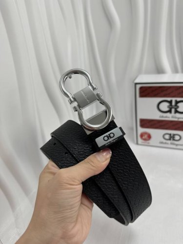 Product Name: Ferragamo Original Material: Original Leather Belt 100% Genuine To