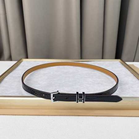 Hermes Crocodile Leather Belt With Palladium-Plated Belt Buckle, Exquisitely Pol - Click Image to Close