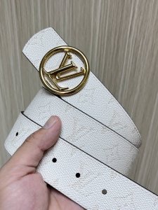 4.0 New Model Of The Season, One Side Is Imported Calfskin, The Other Side Is