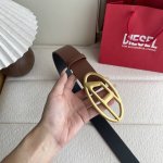 The highly anticipated Diesel is here! This belt is made from Italian vegetable-