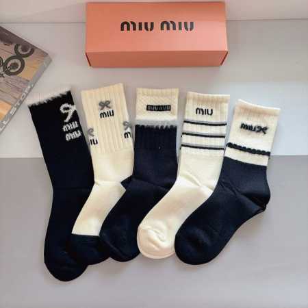 5 pairs per box with packaging Miumiu new high-quality long socks, super soft a - Click Image to Close