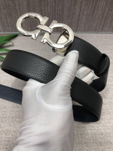 Comes with a full set of packaging and gift box: Ferragamo single-layer double-