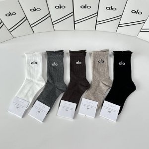 Special packaging from the official store! New mid-length slouch socks! Five pai