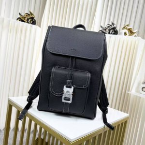The highest-end version on the market, welcome to compare. Saddle Backpack. DDD