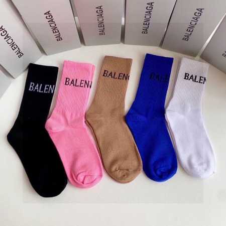 Special packaging for Balenciaga's new mid-length slouch socks! Five pairs per b - Click Image to Close