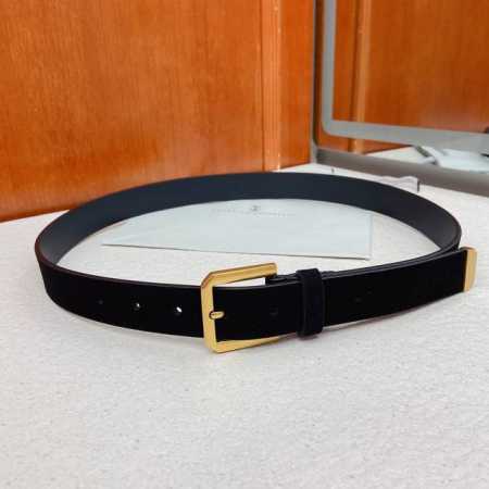 Brunello Cucinelli, a brand that believes "beauty can save the world," continuou - Click Image to Close