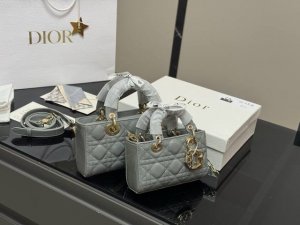 with box Dior Lady patent leather horizontal version Princess Diana bag 2025 Di