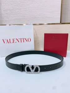 Vlogo Signature Buckle, Adorned With Swarovski Imitation Pearls - Swarovski Crys