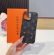 Lv classic old flower mobile phone case, official website synchronized leather a