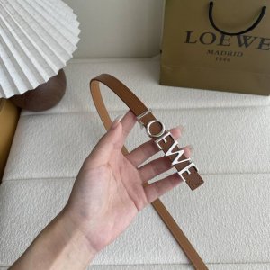 Troewe New Smooth Cowhide Leather Belt, Decorated With Metal Loewe Logo, 1.5Cm W