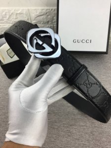 Comes with a complete set of boutique gift box packaging. Gucci: Original singl