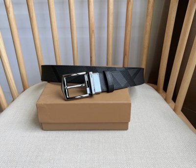 Burberry Original Fabric, Width 3.4 Cm, Lined With Top-Grain Calfskin. Features