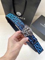 Width 3.8cm Versace This satin belt is designed with a casual style and features