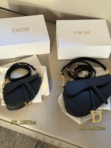 Large size with box Small size with box Size: 25cm*20cm Large 18cm*15cm Small Up