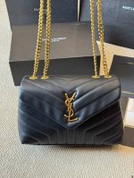The most worthwhile bag to buy this year: YSL's soft and sticky cloud bag, Yang