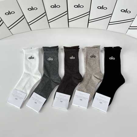 Special packaging from the official store! New mid-length slouch socks! Five pai - Click Image to Close