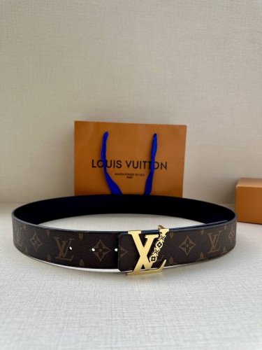 4.0mm wide LV Pixel reversible belt is unique, incorporating trendy new elements