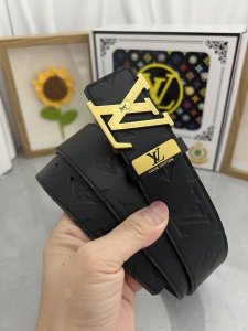 Product Name: Lv..Louis..Vuitton Original Material: Original Cowhide Belt 100% T