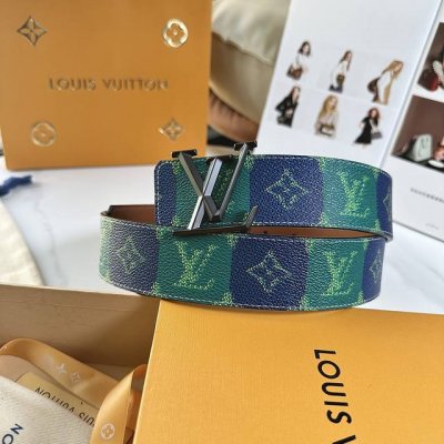 L0Uis Vuitt0N's latest upgraded version from the boutique, featuring a brand new