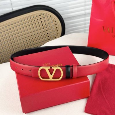 Valentino Classic Series, size 3cm, hardware uses the classic logo style, revers