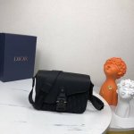 The most premium version on the market. Compare DDD. This saddle bag with a sho