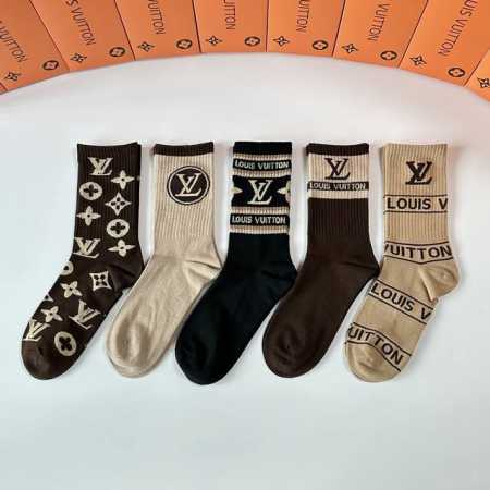 Special Packaging Louis Vuitton New Mid-Length Slouch Socks! Five pairs per box, - Click Image to Close