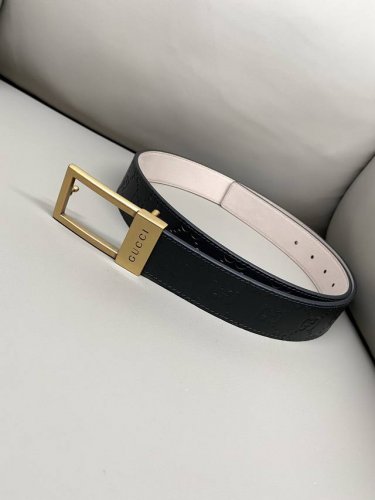 Gg Gucci 3.5cm wide imported cowhide hot-embossed belt with exquisite hardware.