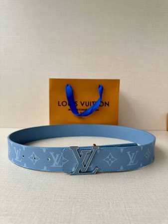 This Lv Initials 4.0 Wide Reversible Belt Features A Monogrammed Canvas Band And - Click Image to Close