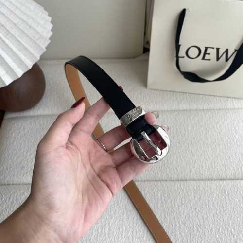 Loewe smooth cowhide leather Ebble belt with Anagram Ebble buckle, 2cm wide, fiv