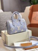 Lv Spring new taro color pillow bag 20cm double box packaging DDD