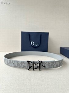 Width 3.5 Cm. This 35 Mm Double-Sided Belt Combines Classic Elegance With Modern