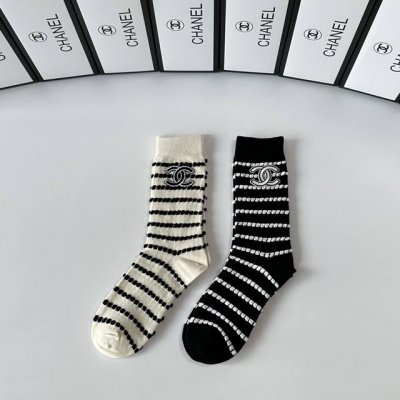 Special Packaging Chanel Popular Item #New Chanel-Style Mid-Length Slouch Socks!