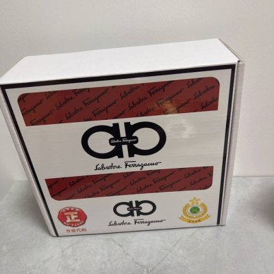 Prada 2025Ss Spring and Summer new pearl diamond pattern round neck short-sleeve