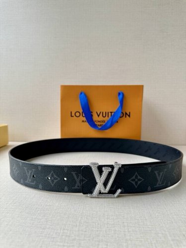 4.0 Cm Lv Initiales Studs Reversible Leather Strap Seamlessly Blends The House D