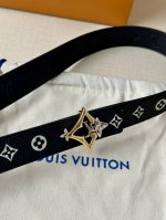3.0 wide Lv double-sided lychee belt interprets Louis Vuitton classic element fr