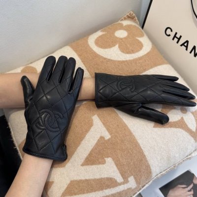2025 New Arrival - Large prismatic touchscreen women's gloves, Chanel original q