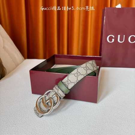 This Gucci 30mm belt features one side made of soft Gg Supreme canvas and the o - Click Image to Close