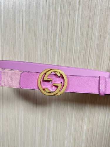 4.0 Wide New Style: A delicate color palette cleverly blends Renaissance aesthet