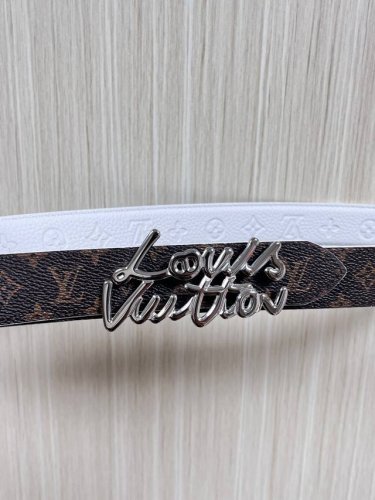 This season's newest belt is crafted from luxurious calfskin and Monogram canvas