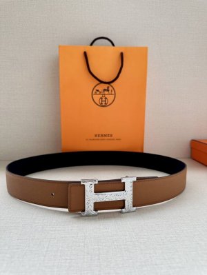 Width: 3.8 Herm