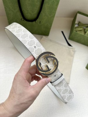 Width: 3.8Cm The Classic Gucci Double G Logo Remains An Important Design Element