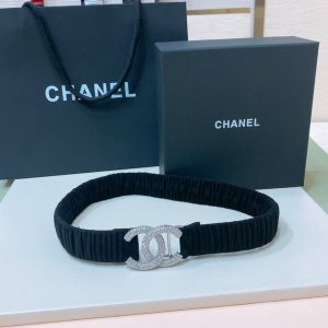 Chanel Cc rhinestone brass logo buckle, calfskin leather, silver and gold metal,